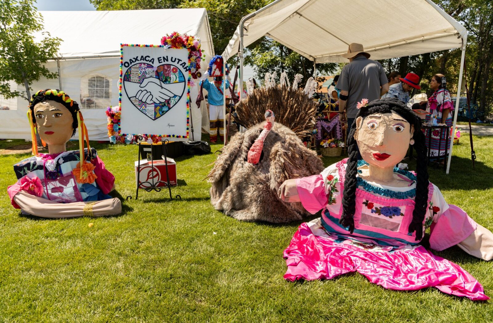 Oaxaca en Utah marmotas and festival artwork at La Guelaguetza 2025