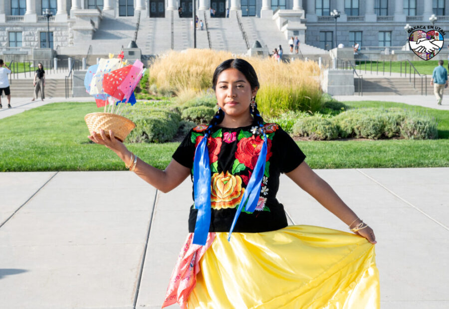 Oaxaca en Utah participants wearing colorful traditional clothing