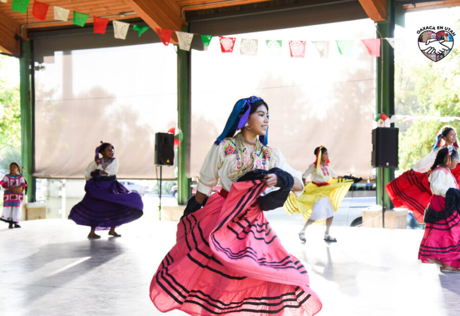Oaxaca en Utah dancers performing in colorful regional dress