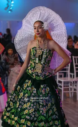 Desfile de Moda 2025, fotografía 191 del archivo de eventos de Oaxaca en Utah