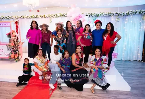 Desfile de Moda 2025, fotografía 89 del archivo de eventos de Oaxaca en Utah